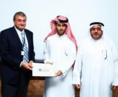 HBMeU honors outstanding learners for embodying excellence in e-learning