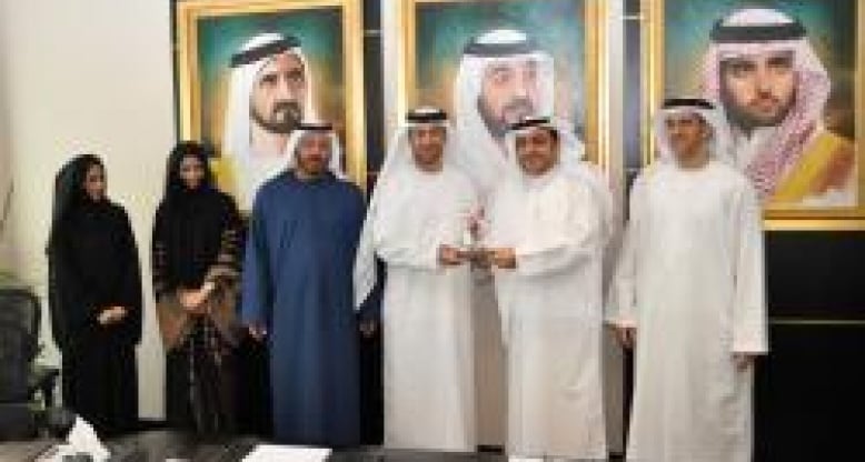 Emirates ID Authority delegation discuss opportunities for joint cooperation with HBMeU