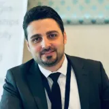 الدكتور عبد الكريم اقزيّز, أستاذ مساعد